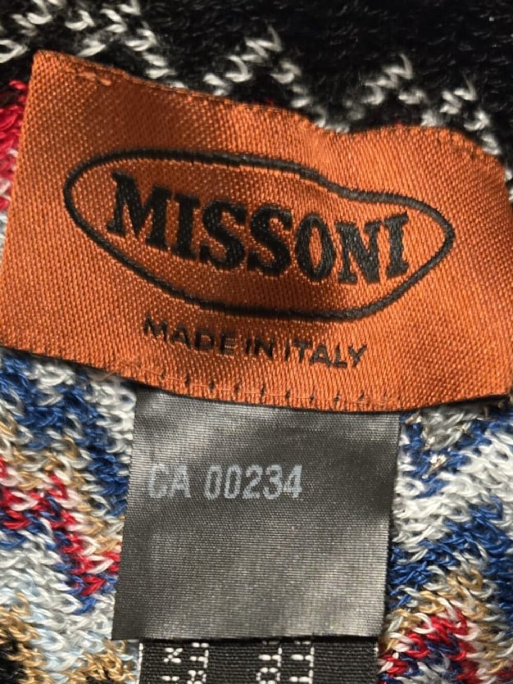 Missoni Multicolor Zigzag Knit CottonScarf with Fringe - Red, Blue, Black, White - Picture 10 of 11